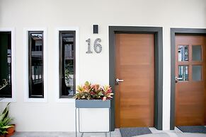 16 Gurney Homestay