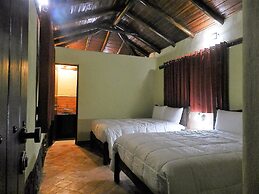 Cantua Hotel