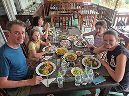 Ella Nature Life Guest and Restaurant