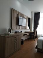 Royal Huy Tam Dao