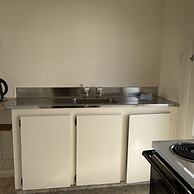 Alexandra Garden Court Motel