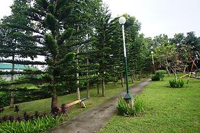 Charming Tagaytay Vacation Home