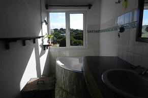 Gamboozini Lodge