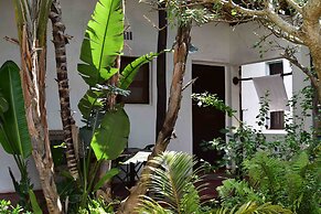Gamboozini Lodge