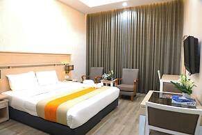 Wescott Plaza Hotel Apartment