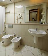 Wescott Plaza Hotel Apartment