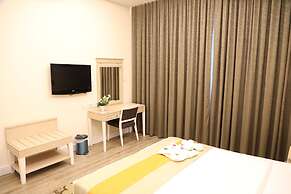 Wescott Plaza Hotel Apartment