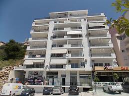Doka Apartments