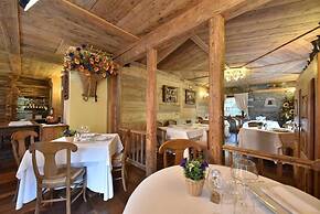 Hotel La Rouja