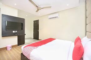 OYO 15486 Hotel New Diamond