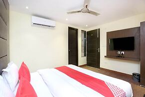 OYO 15486 Hotel New Diamond