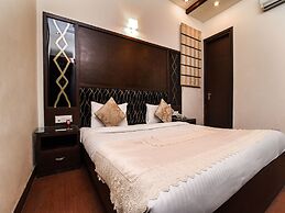 OYO 644 Hotel Haris Court
