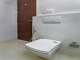 OYO 644 Hotel Haris Court