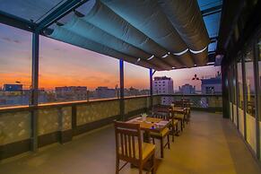 Botahtaung Hotel