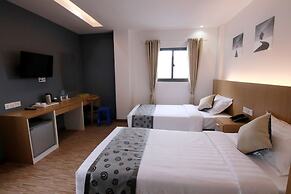 Botahtaung Hotel