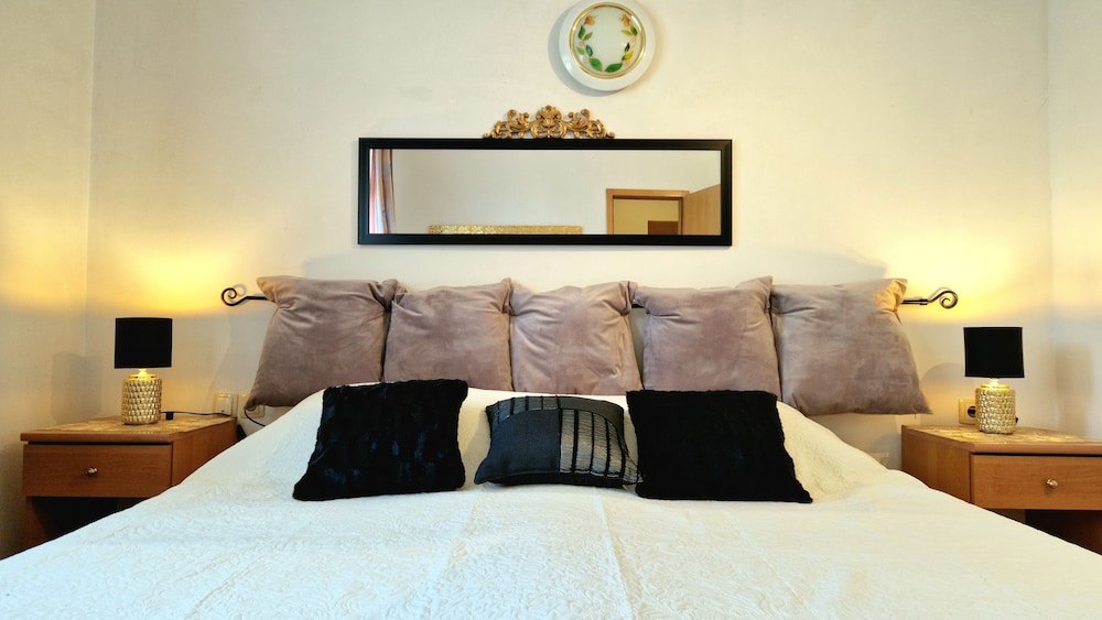 Avalena Rooms