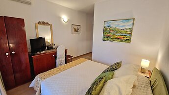 Avalena Rooms