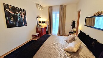 Avalena Rooms