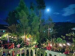 Okinawa starry forest cottage