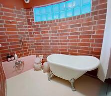 Okinawa starry forest cottage