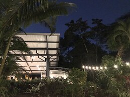 Nya Hotel