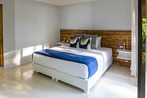 Nya Hotel