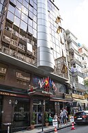 Hermanos Hotel