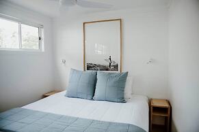 Surfside Cudmirrah Beach