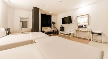 Hotel Insomnia