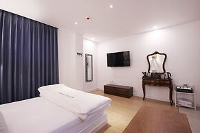 Hotel Insomnia
