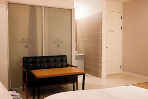 Hotel Insomnia