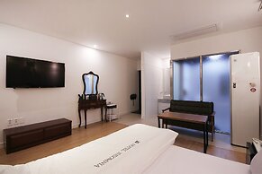 Hotel Insomnia