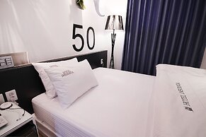Hotel Insomnia