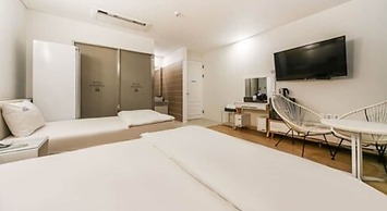 Hotel Insomnia
