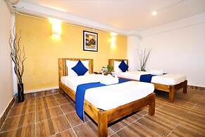 Grand Elevation Hotel