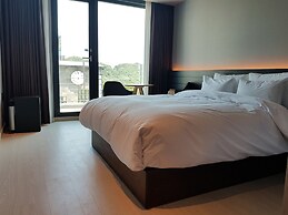 Suntree Hotel