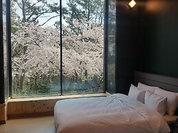Suntree Hotel