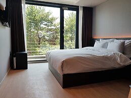 Suntree Hotel