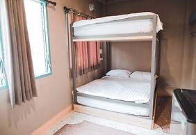 Merge Hostel