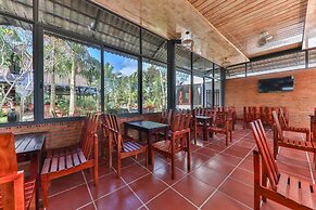 La Paloma Resort