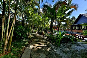 La Paloma Resort