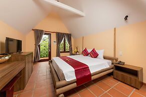 La Paloma Resort