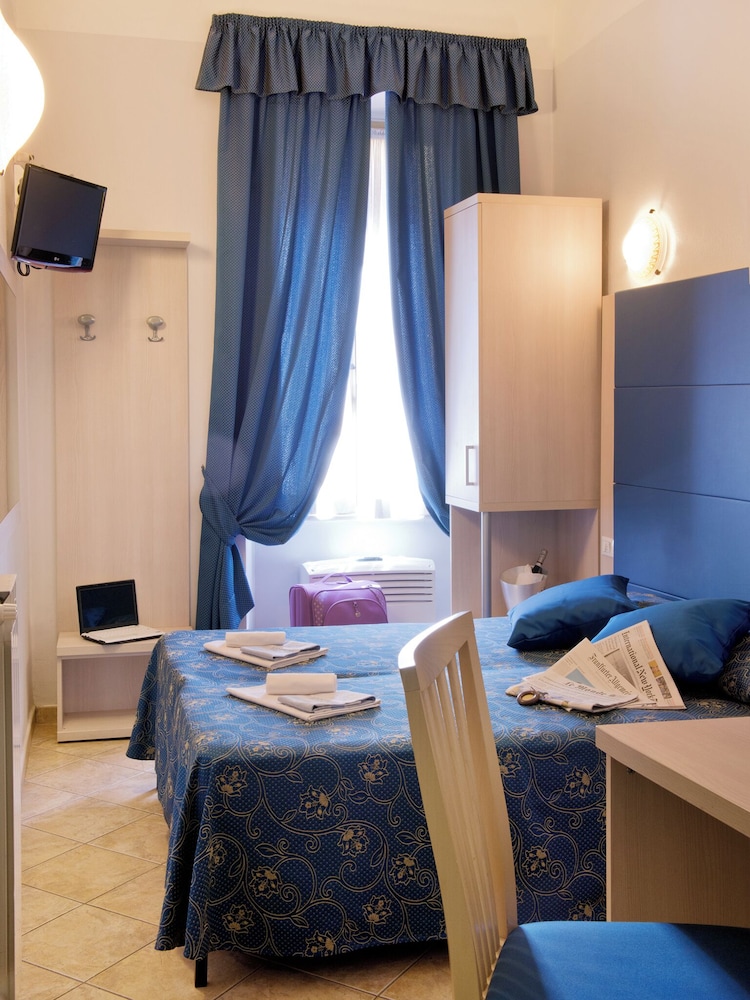 HOTEL MARECHIARO
