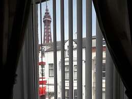 Belroy Hotel