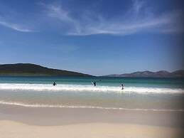 Hebrides Bothy - Glamping