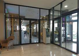 The Square Hotel