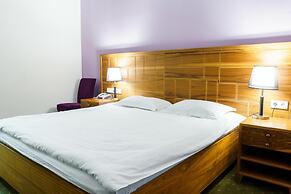 The Square Hotel