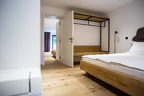 Vault Hotel
