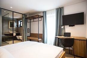 Vault Hotel