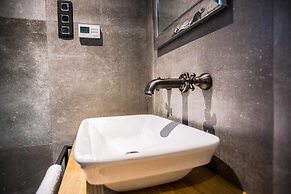 Vault Hotel